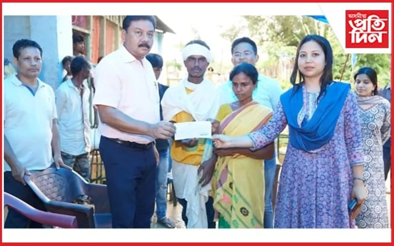 মাৰ্ঘেৰিটাত বান পীড়িত অঞ্চল পৰিদৰ্শন মন্ত্ৰী ৰঞ্জিত কুমাৰ দাসৰঃ মৃতকৰ পৰিয়ালক ৪ লাখ টকাৰ আৰ্থিক সাহায্য প্ৰদান...
